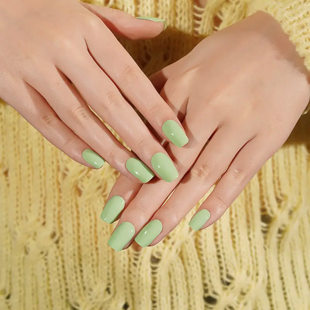 MAYA matcha green glossy UV gel nail strips
