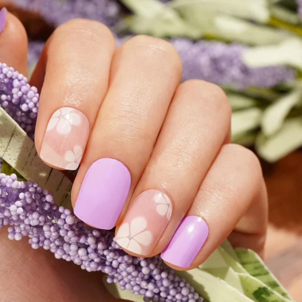 KAMILA purple and white floral UV gel nail strips