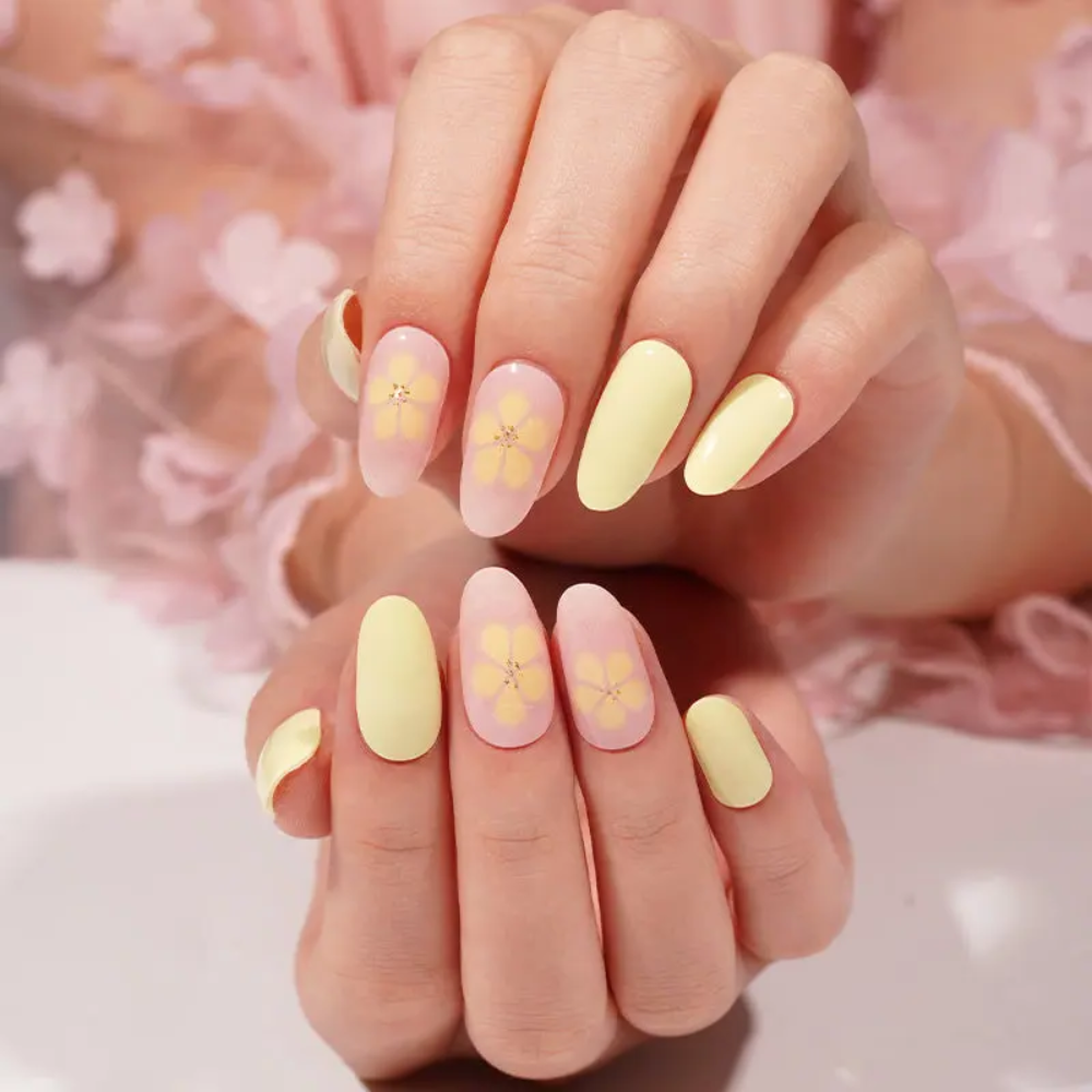 DANAE pastel yellow floral UV gel nail strips